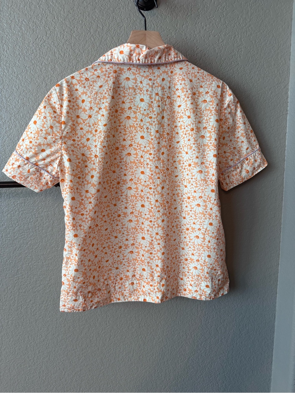 Lingua Franca Women's Daisy Floral Short-Sleeve Button-Down Shirt Medium - Picture 2 of 9